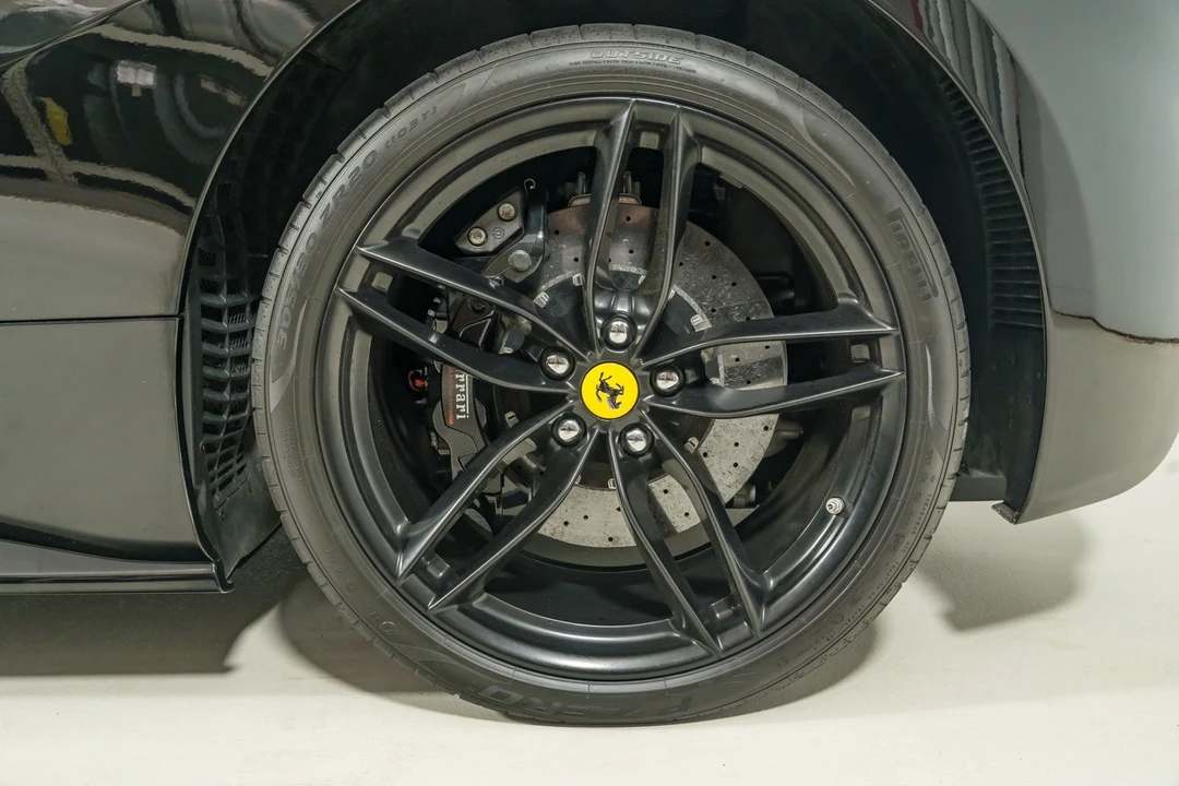 2018 Ferrari 488 Spider - Image 23 of 31
