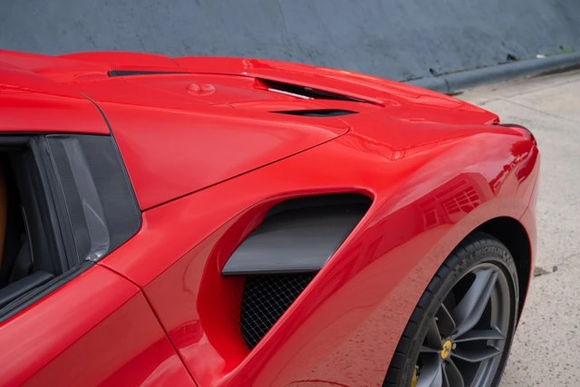 2018 Ferrari 488 Spider - Image 18 of 31