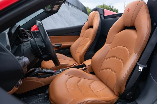 2018 Ferrari 488 Spider - Image 30 of 31