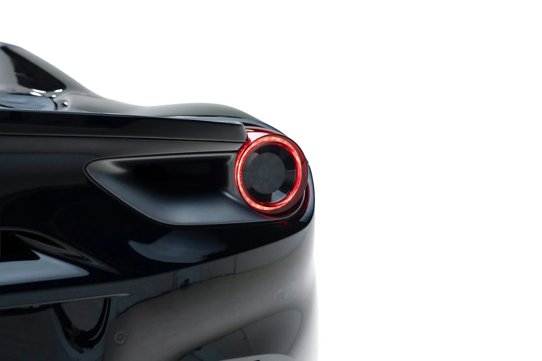 2018 Ferrari 488 Spider - Image 9 of 31