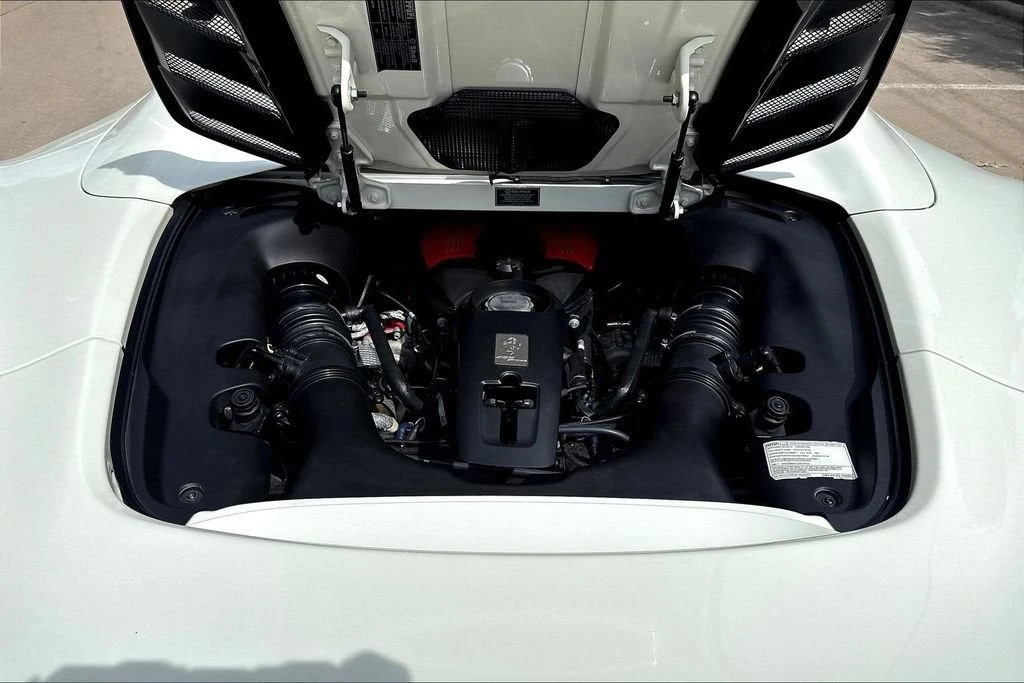 2018 Ferrari 488 Spider - Image 22 of 28