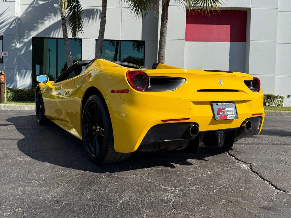 2018 Ferrari 488 Spider - Image 20 of 21