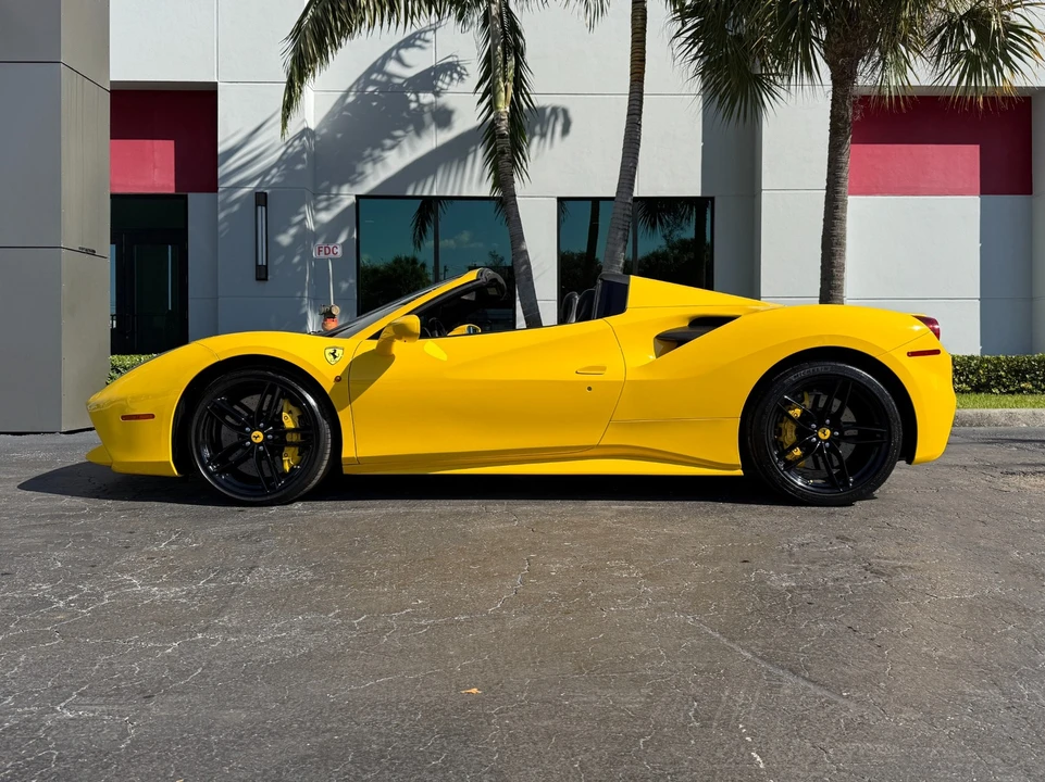 2018 Ferrari 488 Spider - Image 16 of 21