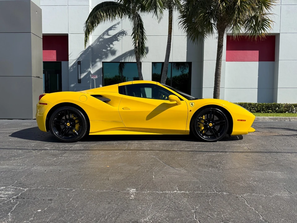 2018 Ferrari 488 Spider - Image 3 of 21