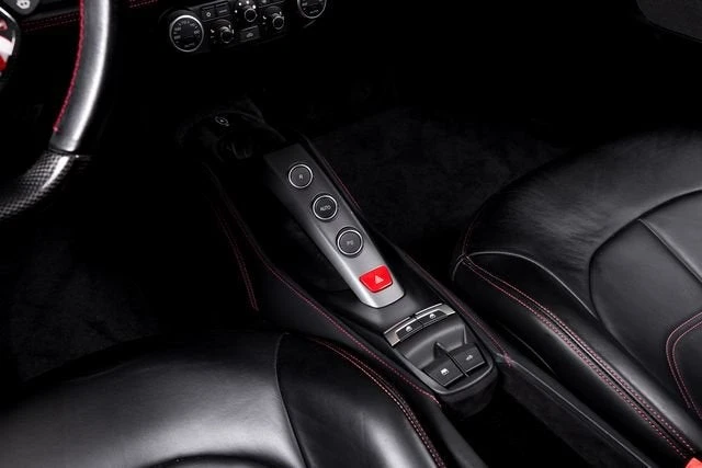 2018 Ferrari 488 Spider - Image 30 of 31