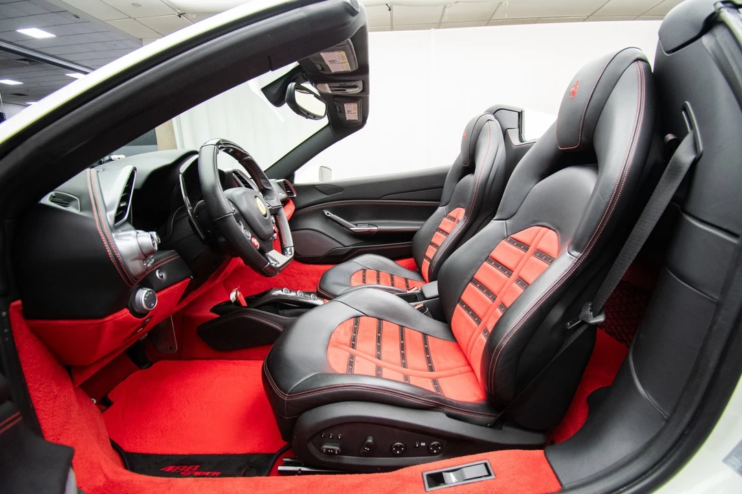 2018 Ferrari 488 Spider - Image 18 of 31