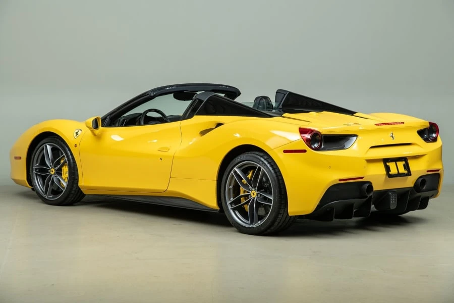 2018 Ferrari 488 Spider - Image 8 of 31