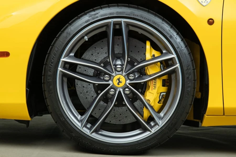 2018 Ferrari 488 Spider - Image 14 of 31