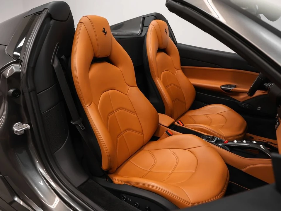 2018 Ferrari 488 Spider - Image 21 of 31