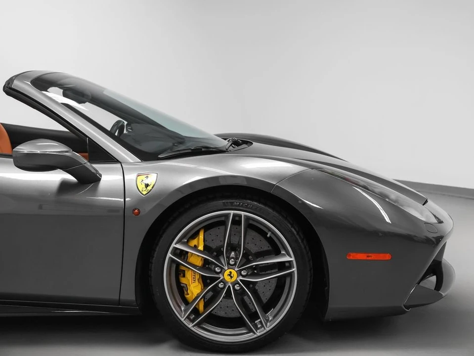 2018 Ferrari 488 Spider - Image 9 of 31
