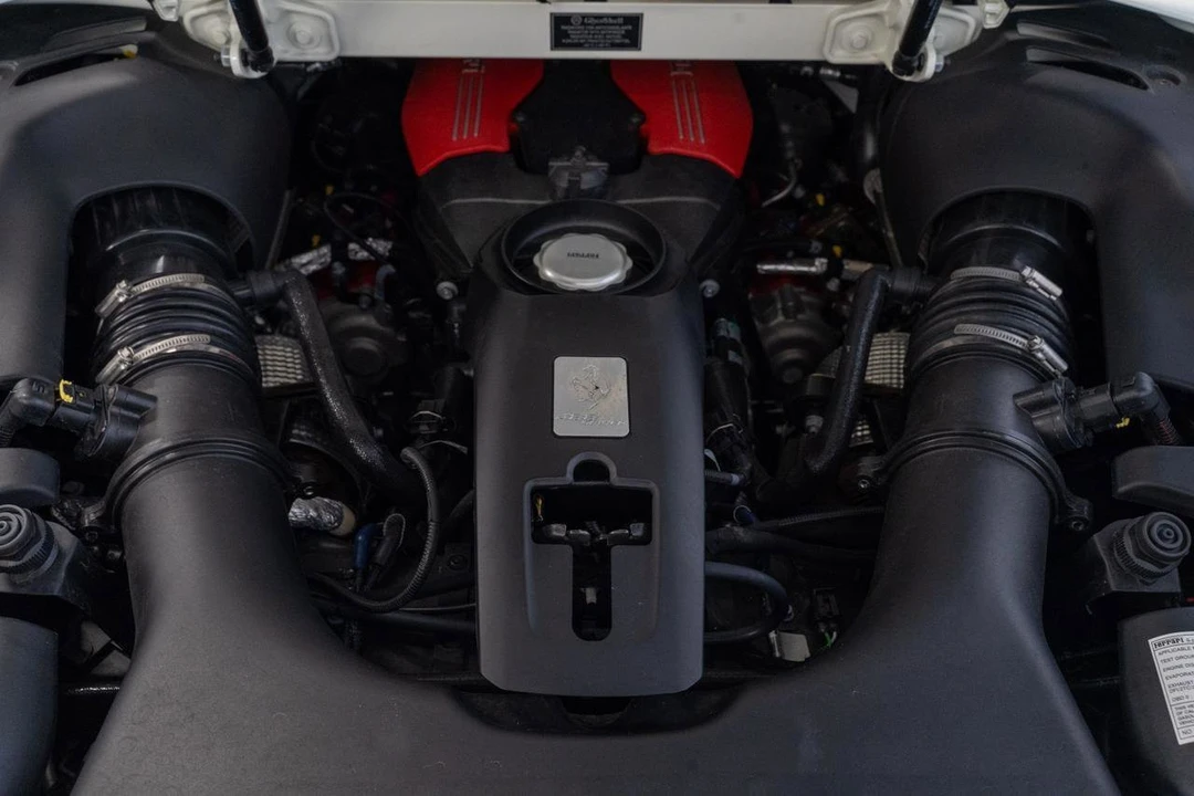 2018 Ferrari 488 Spider - Image 19 of 31