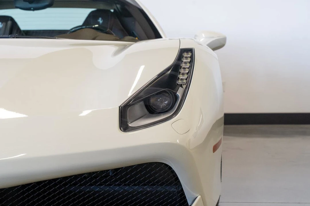 2018 Ferrari 488 Spider - Image 31 of 31