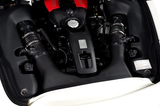 2018 Ferrari 488 Spider - Image 11 of 31