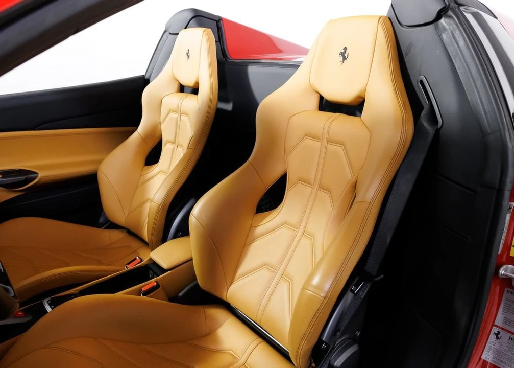 2018 Ferrari 488 Spider - Image 22 of 31