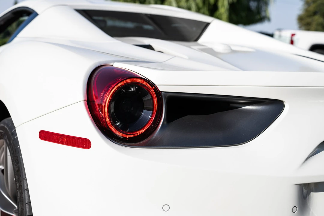 2018 Ferrari 488 Spider - Image 14 of 31