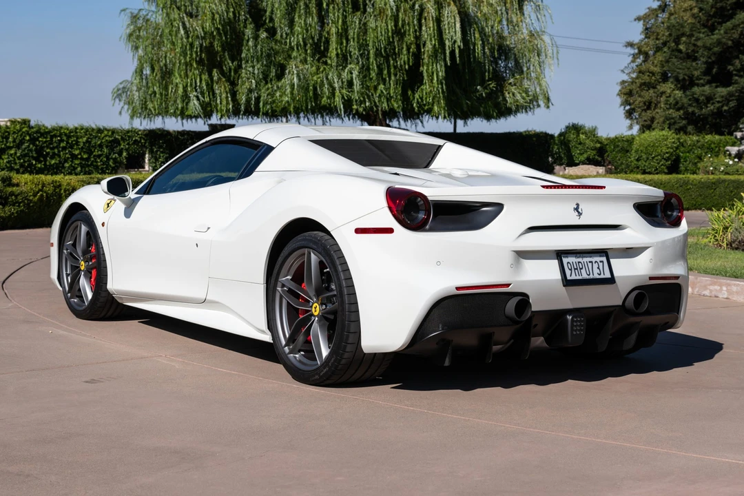 2018 Ferrari 488 Spider - Image 8 of 31