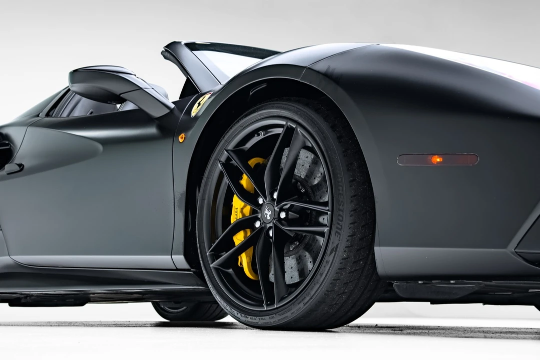 2018 Ferrari 488 Spider - Image 23 of 31