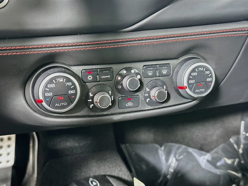 2018 Ferrari 488 Spider - Image 27 of 31