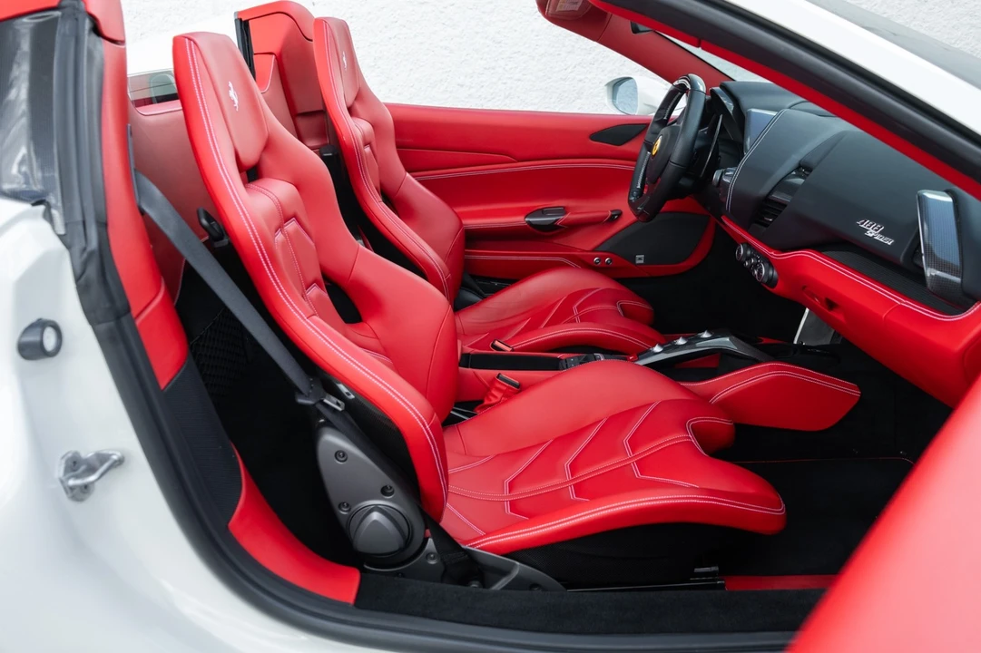2018 Ferrari 488 Spider - Image 19 of 31