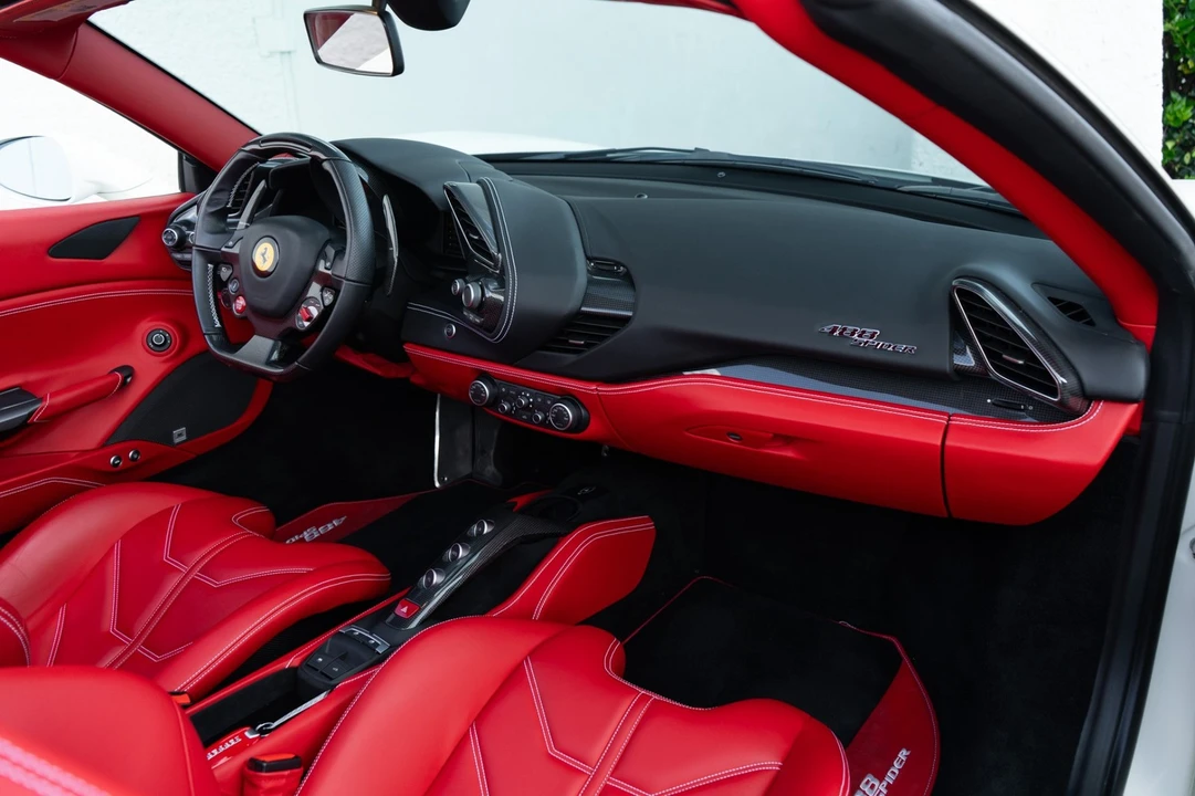 2018 Ferrari 488 Spider - Image 18 of 31