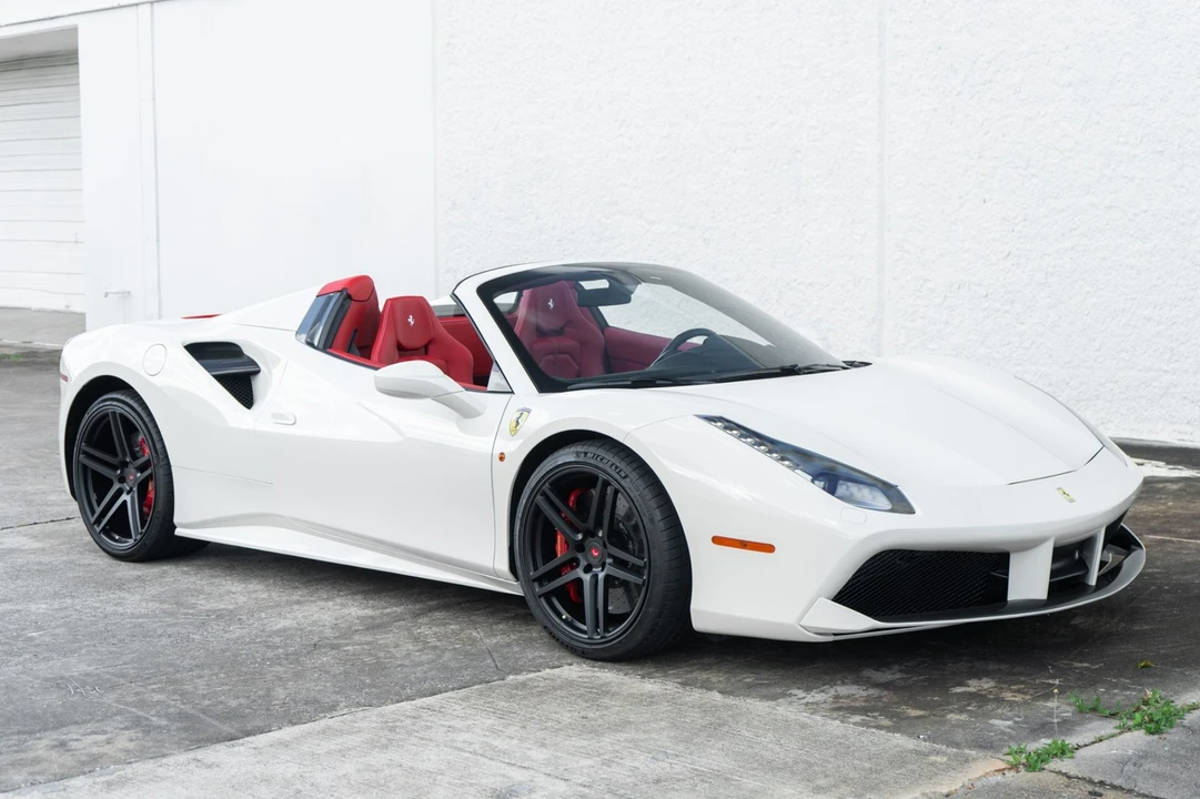 2018 Ferrari 488 Spider - Image 9 of 31