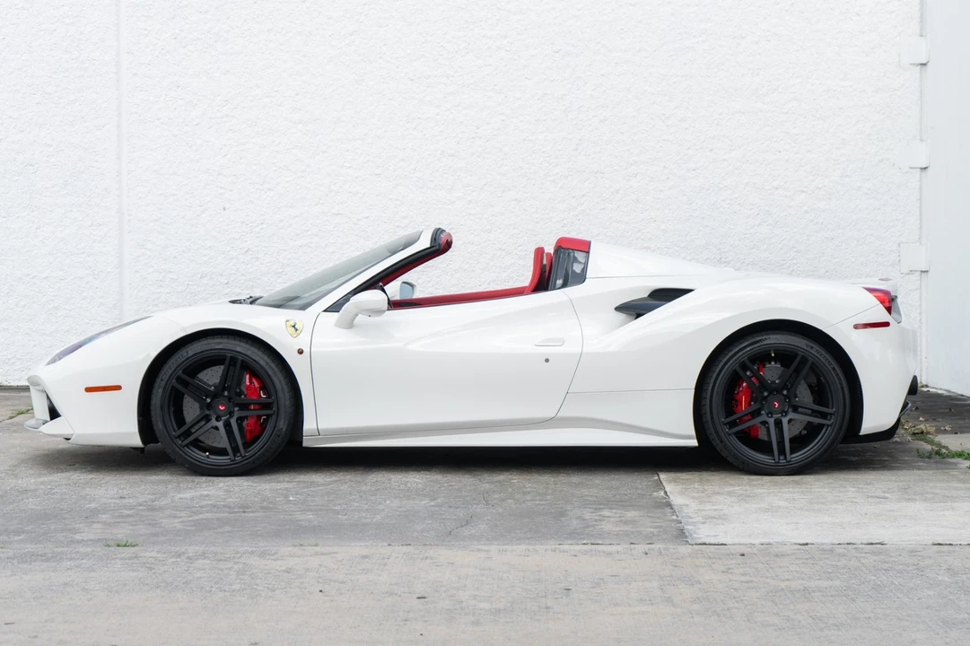 2018 Ferrari 488 Spider - Image 5 of 31