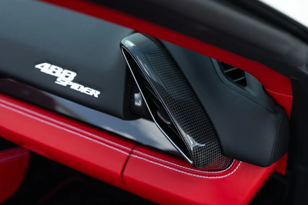 2018 Ferrari 488 Spider - Image 26 of 31