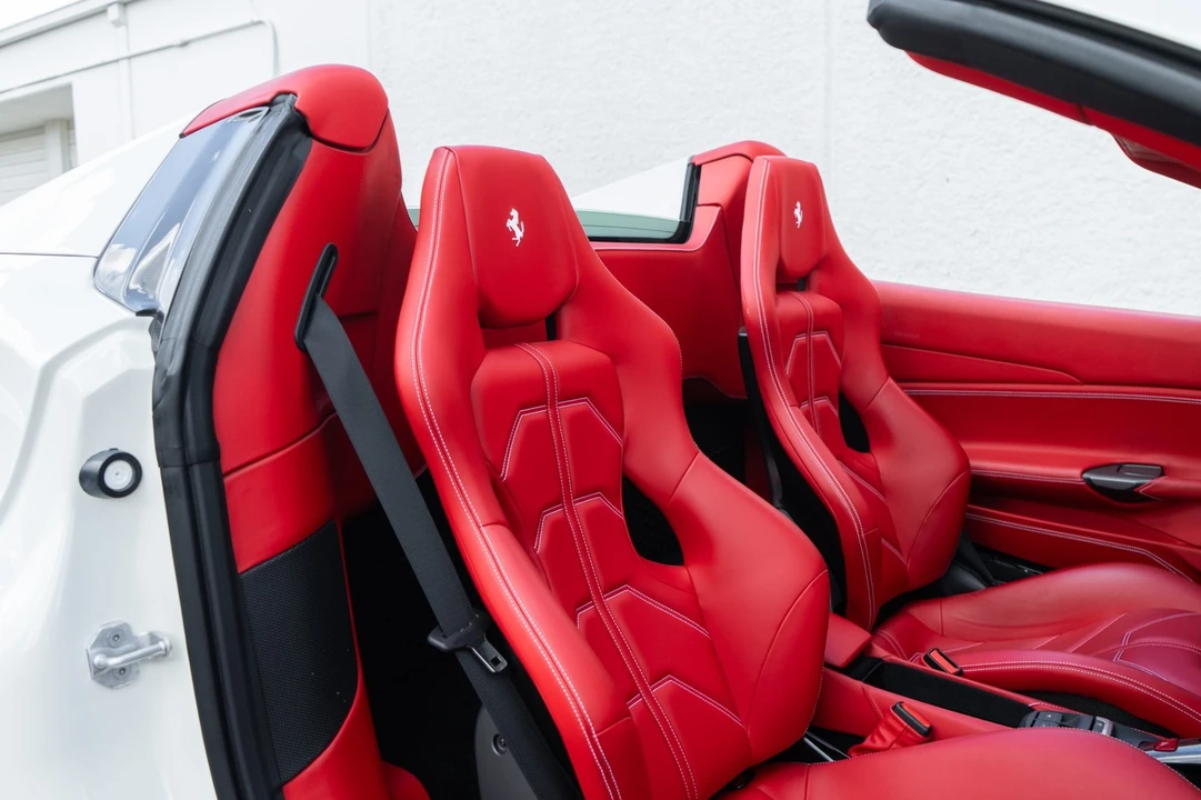 2018 Ferrari 488 Spider - Image 28 of 31