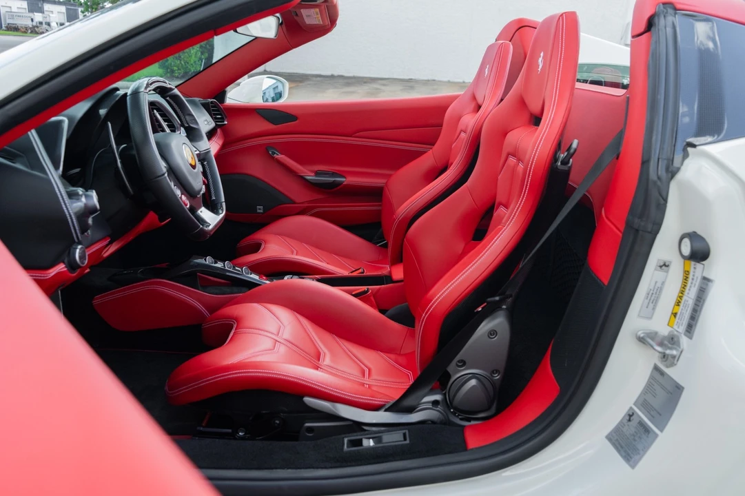 2018 Ferrari 488 Spider - Image 8 of 31