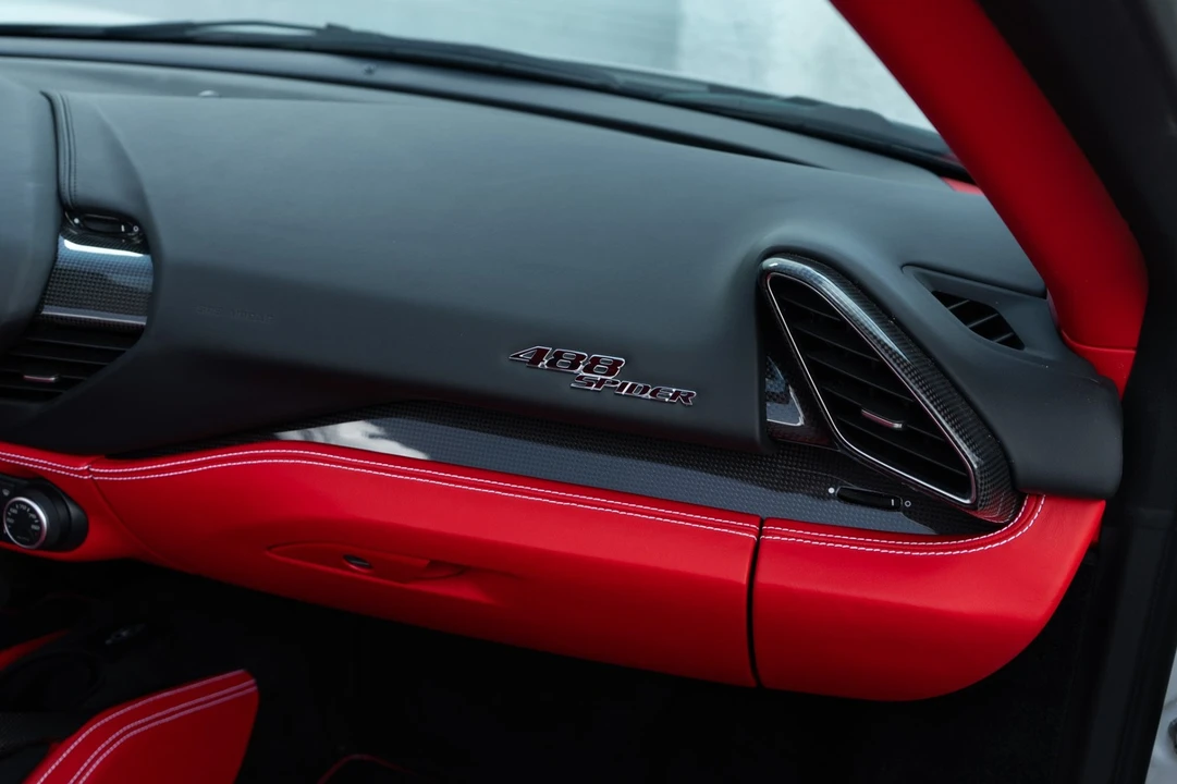 2018 Ferrari 488 Spider - Image 27 of 31
