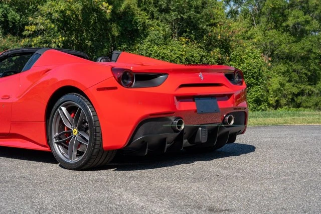 2018 Ferrari 488 Spider - Image 23 of 31