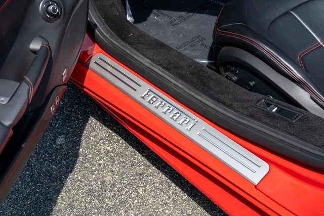 2018 Ferrari 488 Spider - Image 30 of 31