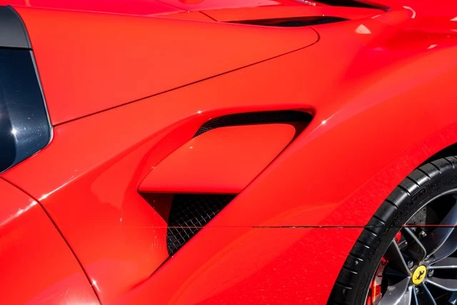 2018 Ferrari 488 Spider - Image 13 of 31