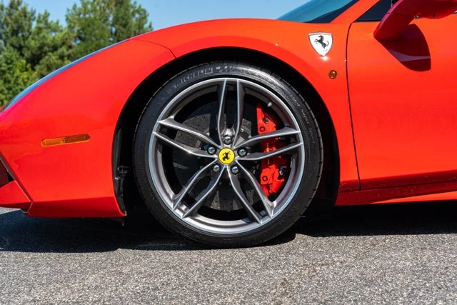 2018 Ferrari 488 Spider - Image 11 of 31