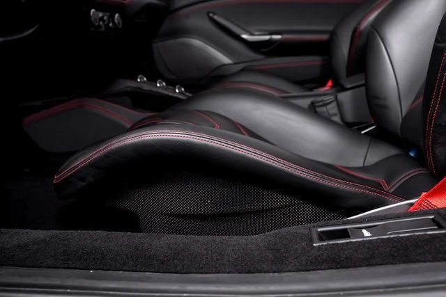 2018 Ferrari 488 - Image 27 of 31