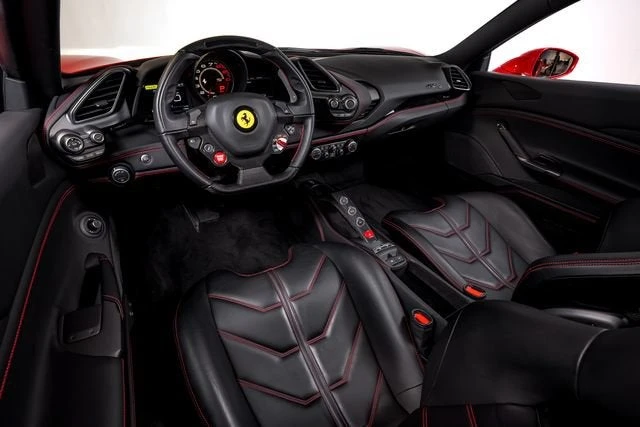 2018 Ferrari 488 - Image 29 of 31