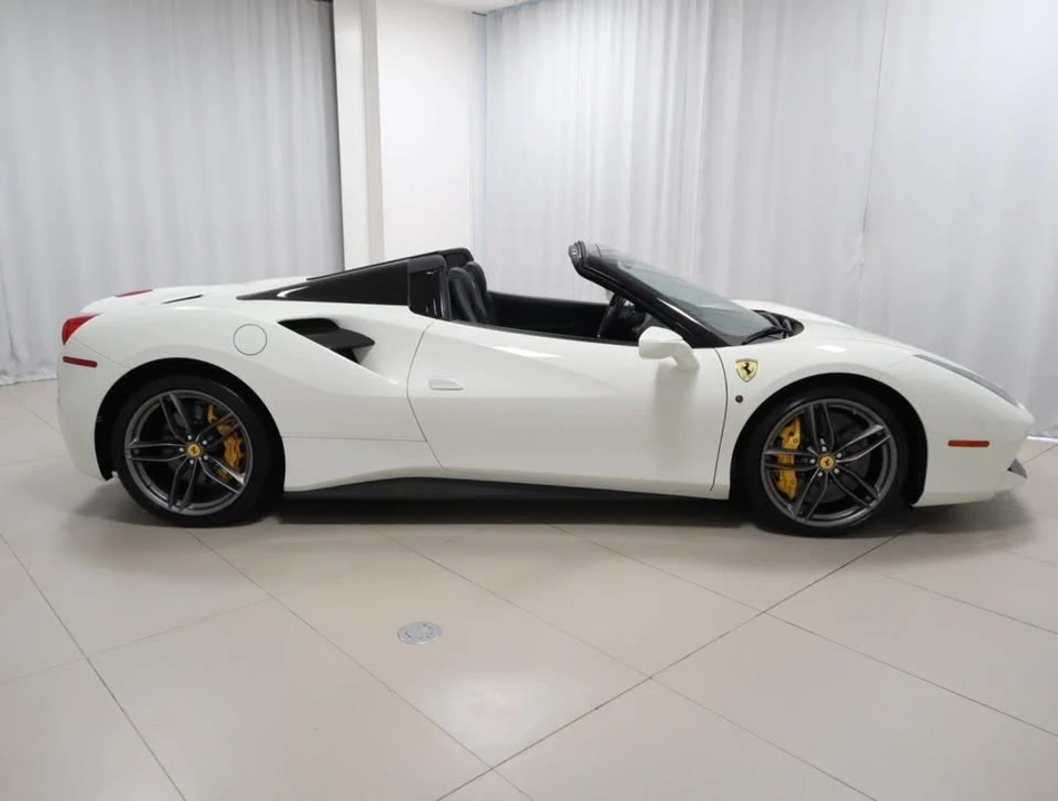 2018 Ferrari 488 Spider - Image 8 of 20