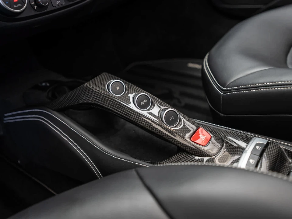 2018 Ferrari 488 Spider - Image 19 of 31