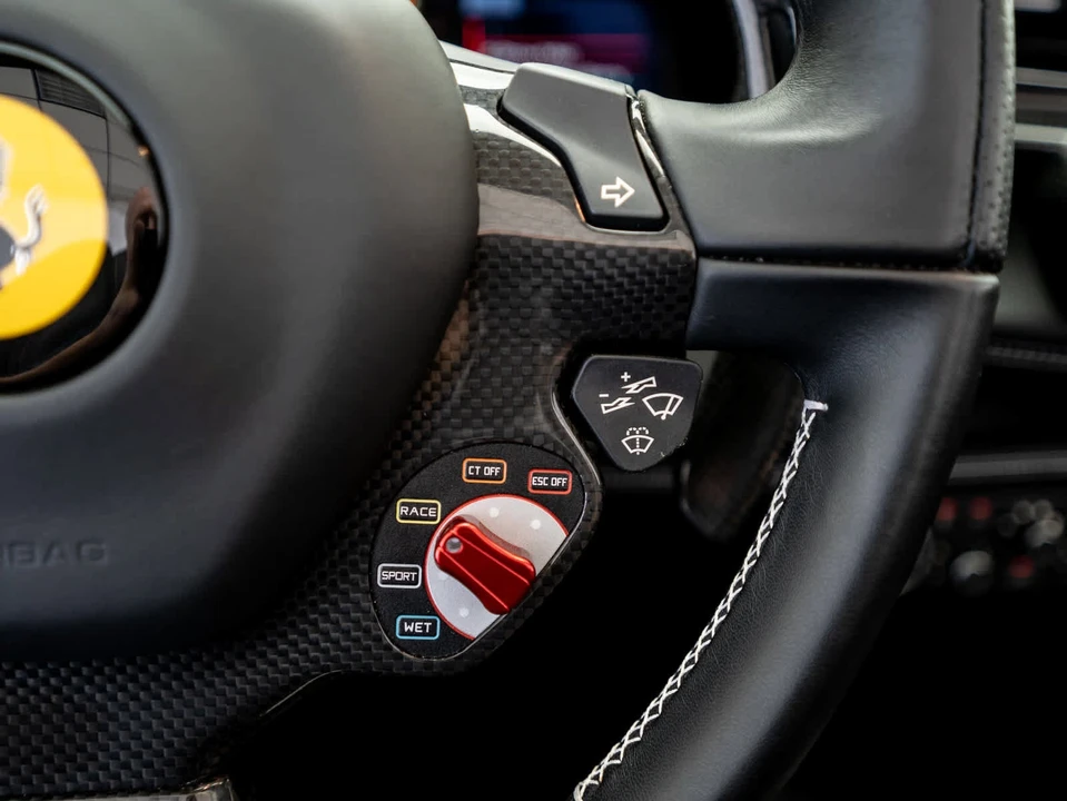 2018 Ferrari 488 Spider - Image 24 of 31