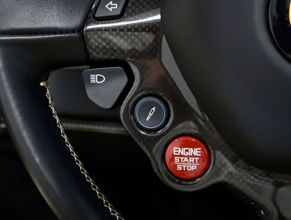 2018 Ferrari 488 Spider - Image 28 of 31