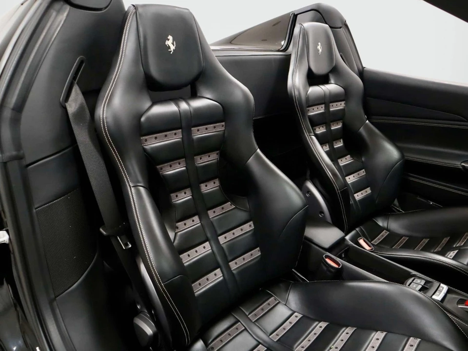2018 Ferrari 488 Spider - Image 18 of 31