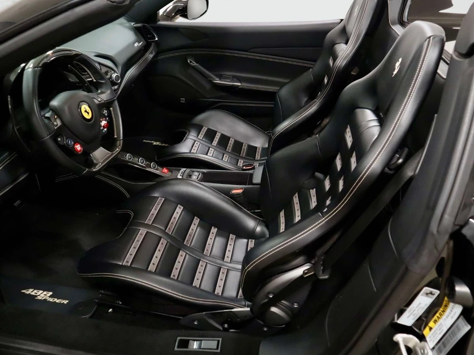 2018 Ferrari 488 Spider - Image 19 of 31