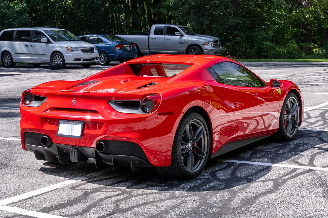 2018 Ferrari 488 Spider - Image 17 of 31