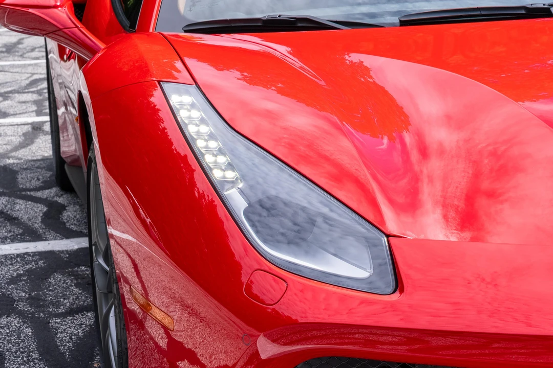 2018 Ferrari 488 Spider - Image 22 of 31
