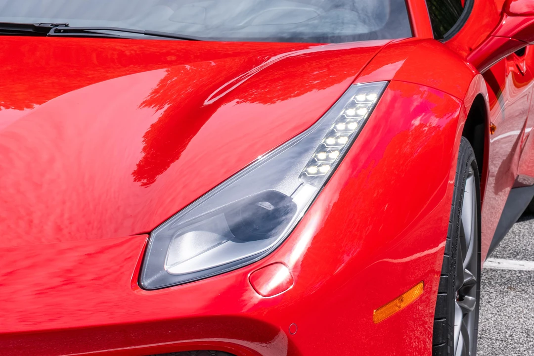 2018 Ferrari 488 Spider - Image 27 of 31