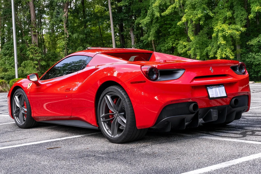 2018 Ferrari 488 Spider - Image 4 of 31