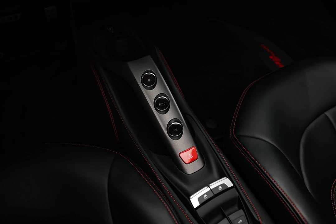 2018 Ferrari 488 Spider - Image 20 of 31