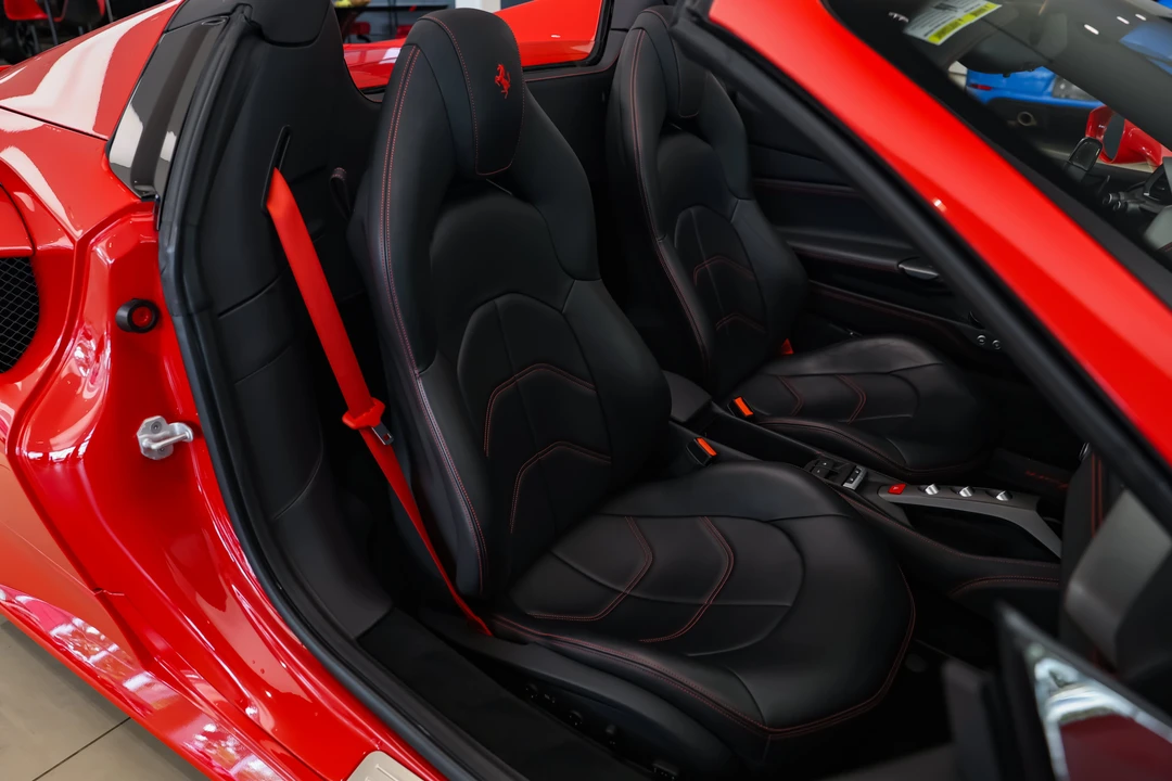 2018 Ferrari 488 Spider - Image 17 of 31