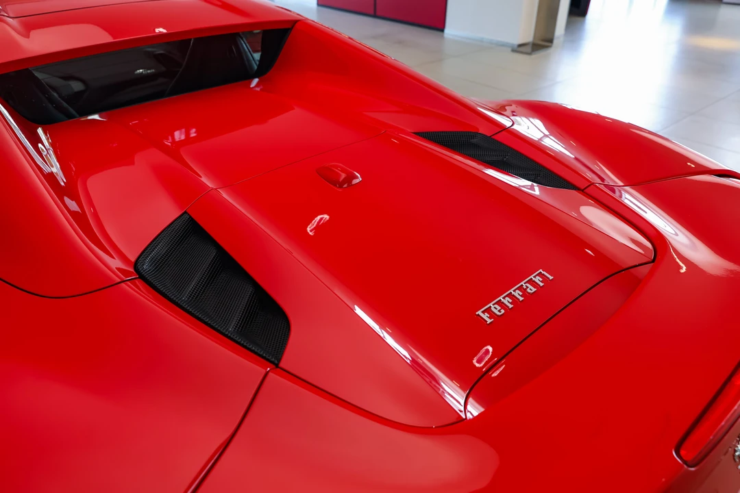 2018 Ferrari 488 Spider - Image 30 of 31