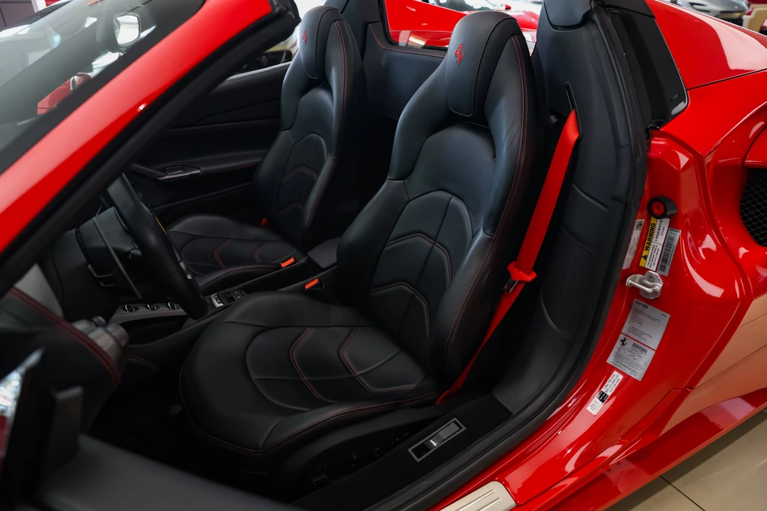 2018 Ferrari 488 Spider - Image 10 of 31